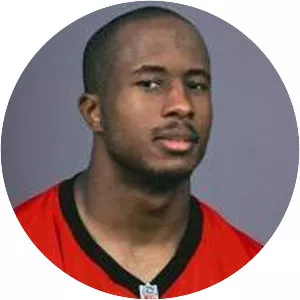 Charles Mincy - American football player