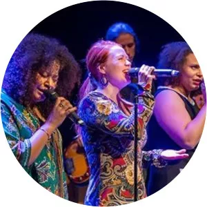 Charlotta Curves - Musical artist