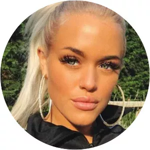 Charlotte Tomlinson - Louis Tomlinson's sister