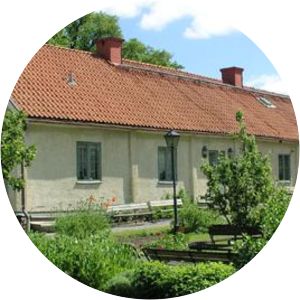 Charlottenburgs gård in Solna