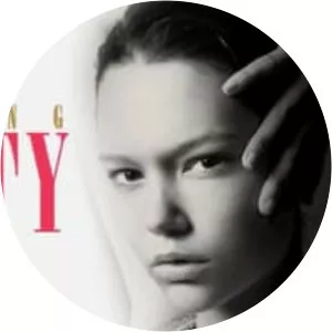 Chasing Beauty - 2013 ‧ Documentary ‧ 1h 30m