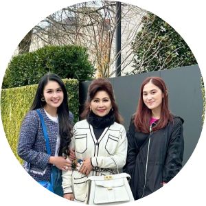 Chatarina Erliani photograph