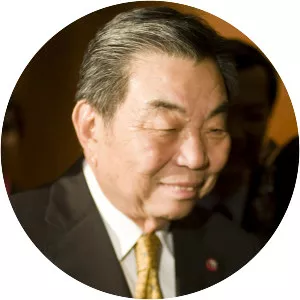 Chavarat Charnvirakul