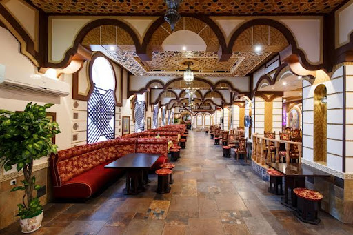 Chaykhana Tarkhun - Restaurant