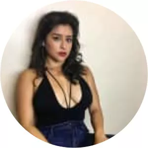 Chelsea Rendon - American actress