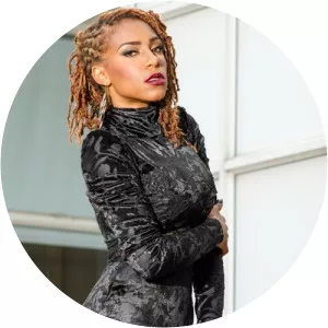 Chengeto Brown - Singer ‧ Chiwoniso Maraire's daughter