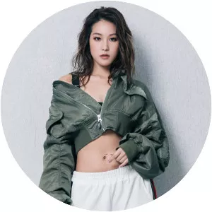 Cheronna Ng - Hong Konger entertainer