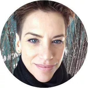 Cheryl Pollak - American actress