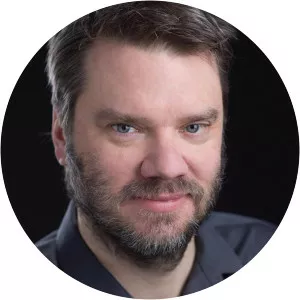 Chet Faliszek - American writer