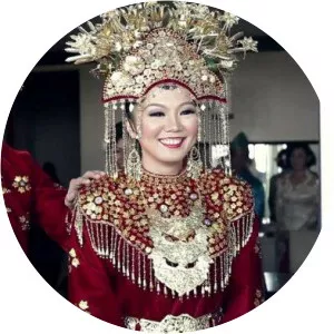 Chika Friska Sanjaya - Rama Michael's wife