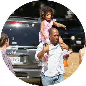 Chloe Ava Allen photograph