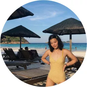 Chloe Bee photograph