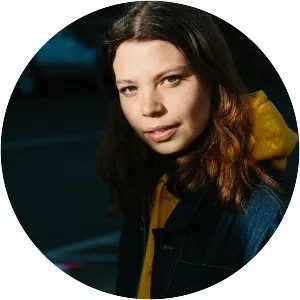 Chloe Kaul - Musical artist