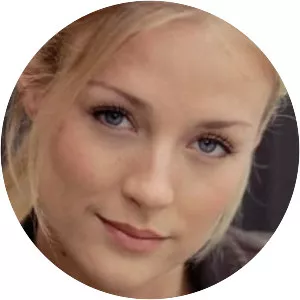 Chloe Snyder - Actress