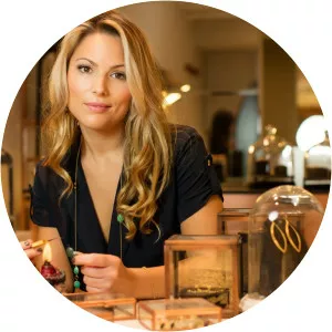 Chloe Townsend - Stuart Townsend's sister