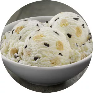 Chocolate chip cookie dough ice cream - 