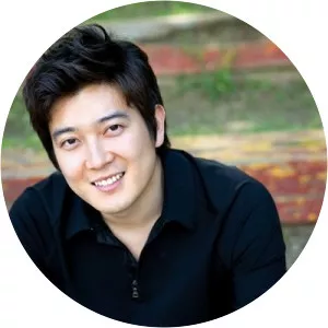 Choi Kihwan - Television presenter