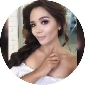 Cholpon Talipbek - Musician