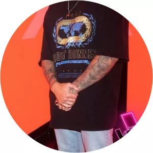 Chriddy Black - Singer