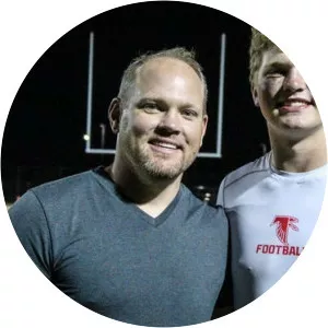 Chris Hutchinson - American football player