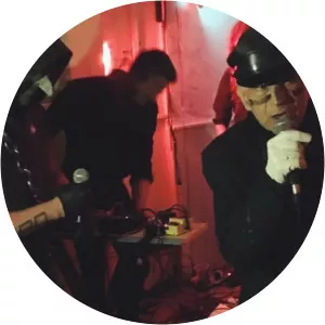 Chris Kachulis - Music performer