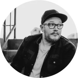 Chris McClarney - Musician