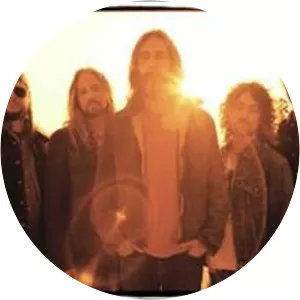 Chris Robinson & The New Earth Mud - Musical band