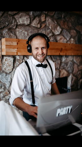 Chrisi DJ - DJ service in Kematen in Tirol, Austria