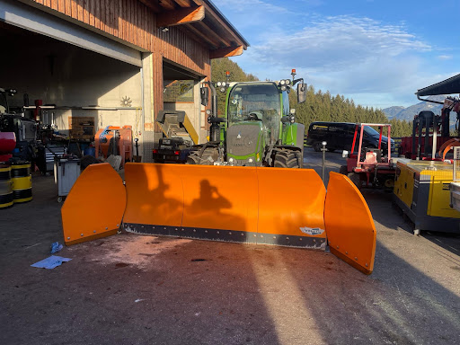 Christian Aschberger ChA Land- und Baumaschinenservice - 