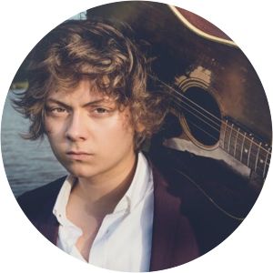 Christian Gisborne Musician - Singer