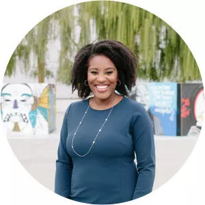 Christina Henderson - New Zealand editor