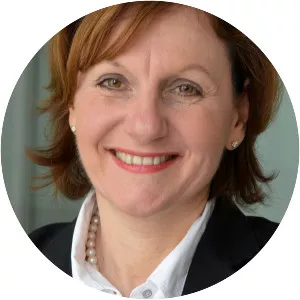 Christine Langenfeld