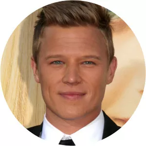Christopher Egan