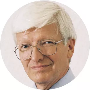 Christopher Llewellyn Smith