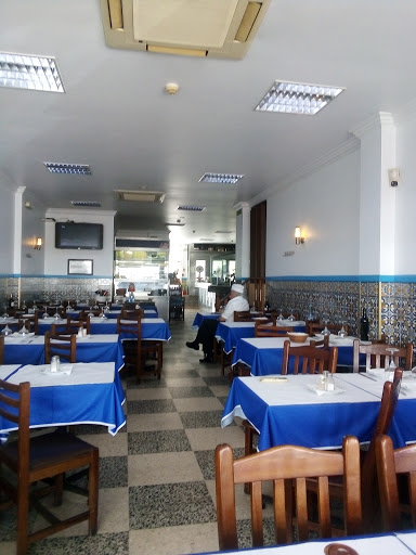 Churrasqueira Os Cunhados - Restaurant