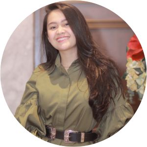 cici putri aprianti photograph