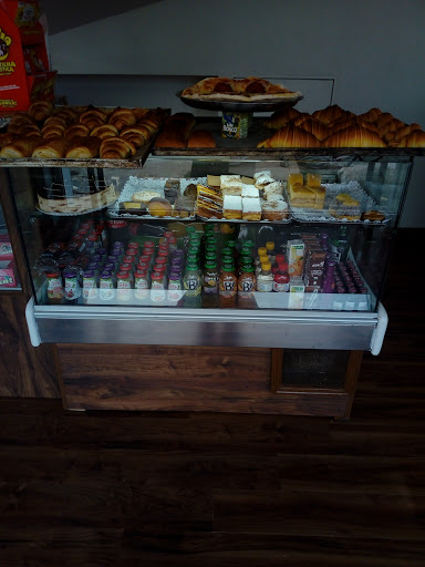 Cinnamon stick - Cafe