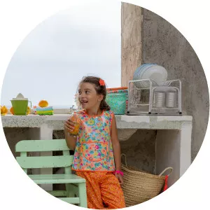 Claire Curt - Author