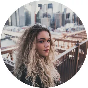 Claire Vandiver - Musical artist