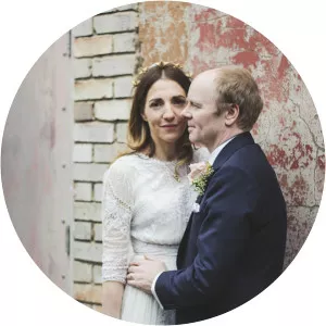 Clara Francis - Jewelry designer ‧ Jason Watkins' wife