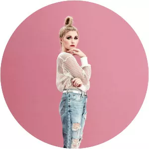 Clara Mae - Swedish singer