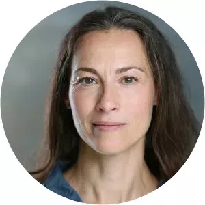 Clare Barrett - Actress