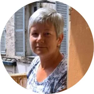 Clare Dench photograph