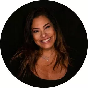 Cláudia Cury photograph