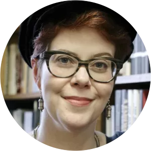 Claudia Gray - American writer