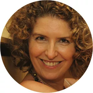 Claudia Roquette-Pinto