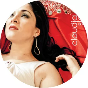 Claudia Sierra - Musical artist