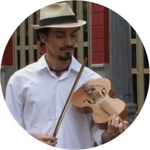 Cláudio Rabeca - Musical artist