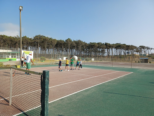 Clube Desportivo do Furadouro - Sports club in Ovar, Portugal
