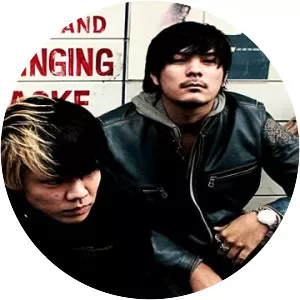 CLUTCHO - Musical group